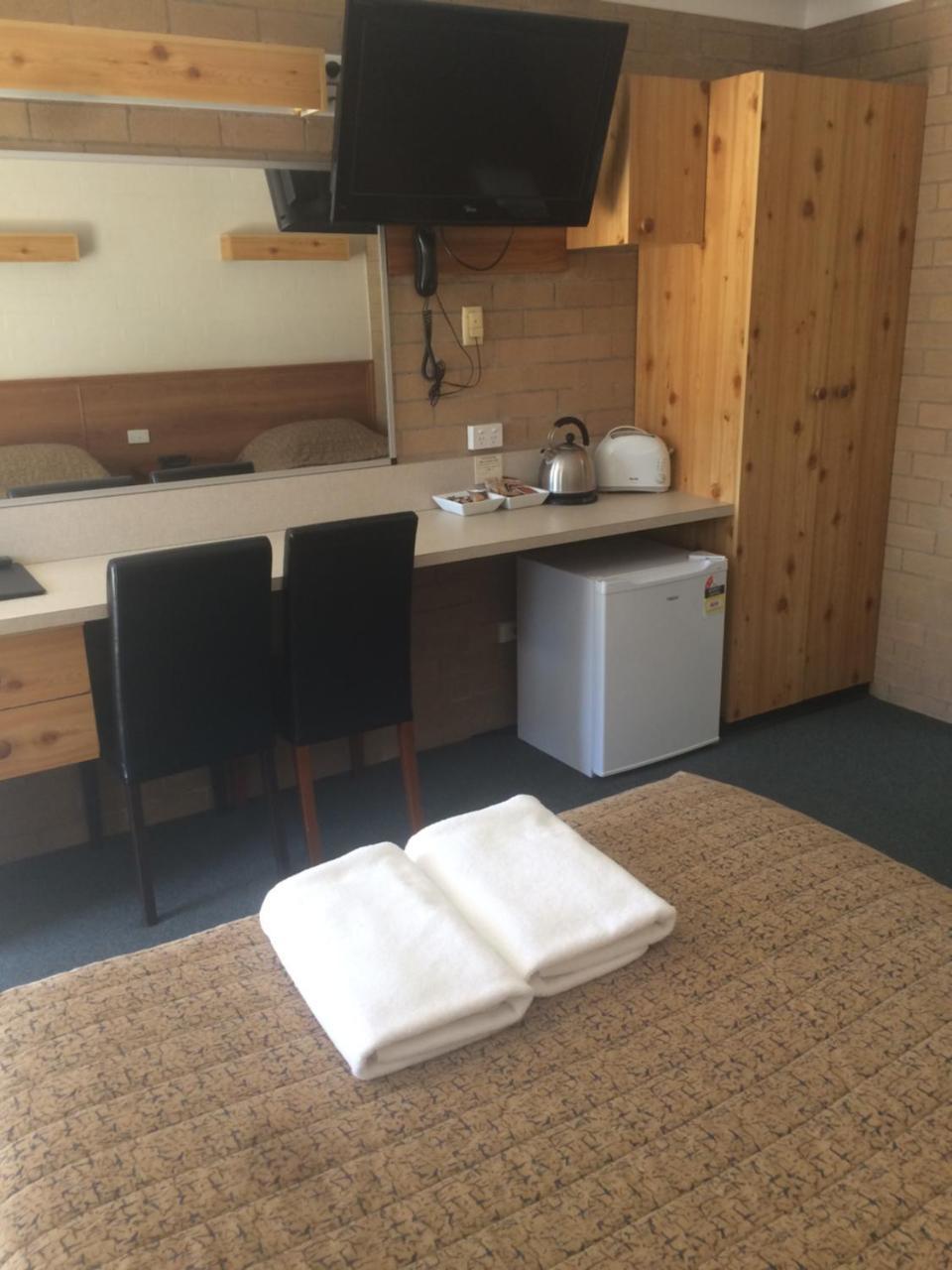 Alexander Motor Inn Moree Extérieur photo
